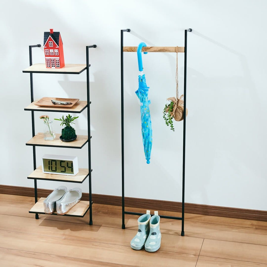 Wall hanger