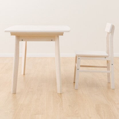 Dining table (Study S120 with shelf WW)