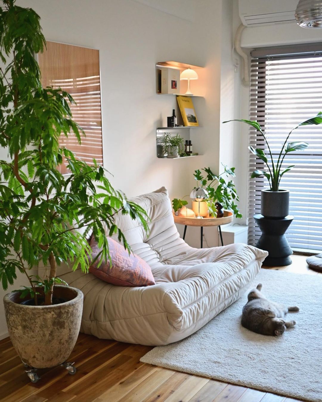 IKEA(イケア) STOENSE（ストエンセ）ラグ [133×195cm] オフ