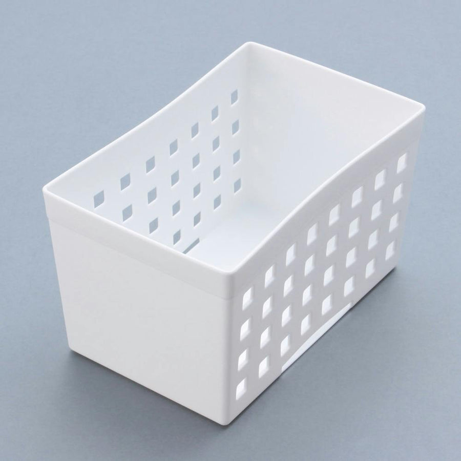 A storage box that can be connected to a partition stand