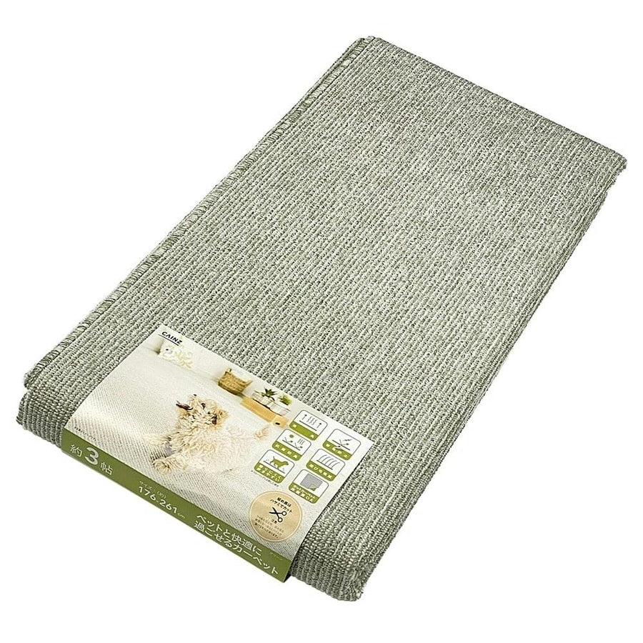 A green carpet for spending time comfortably with pets (2 tatami mats)