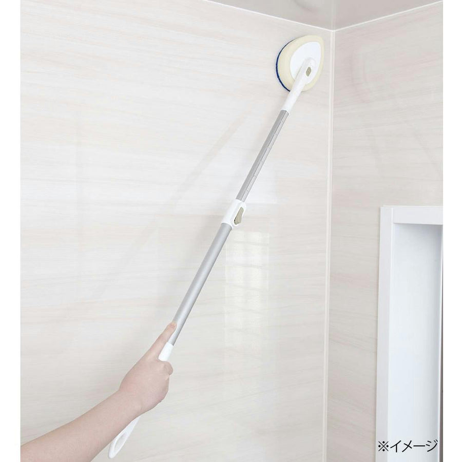 One-touch slide extendable bath cleaner