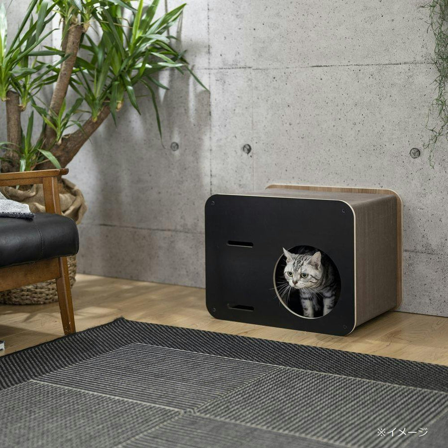 Square pet house with selectable cover