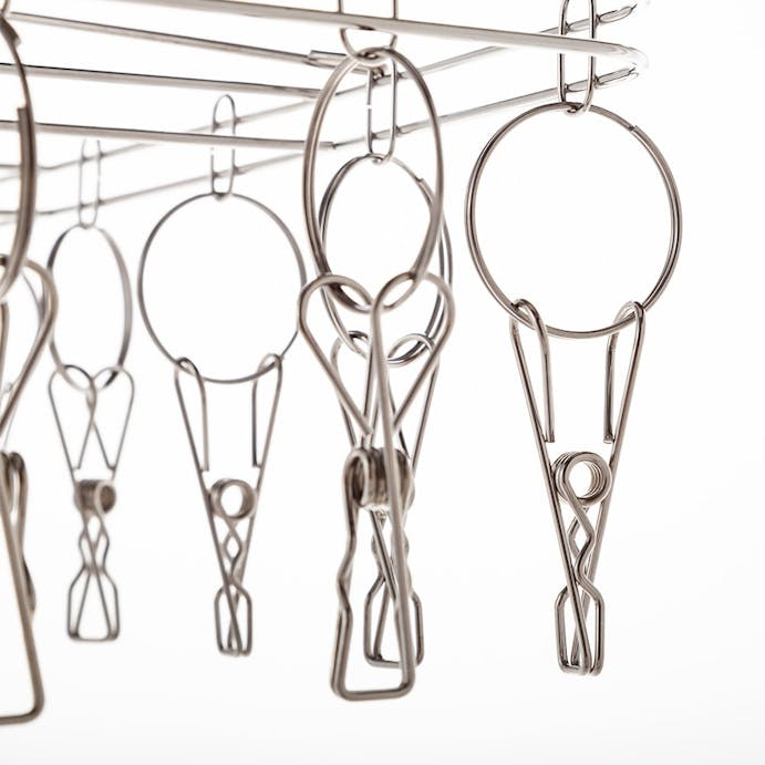 Stainless steel hanger with 20 hanger clips to prevent tangling