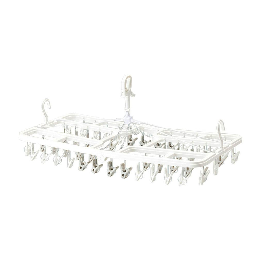 Low pole compatible laundry hanger that won't tilt when drying, 50 pins