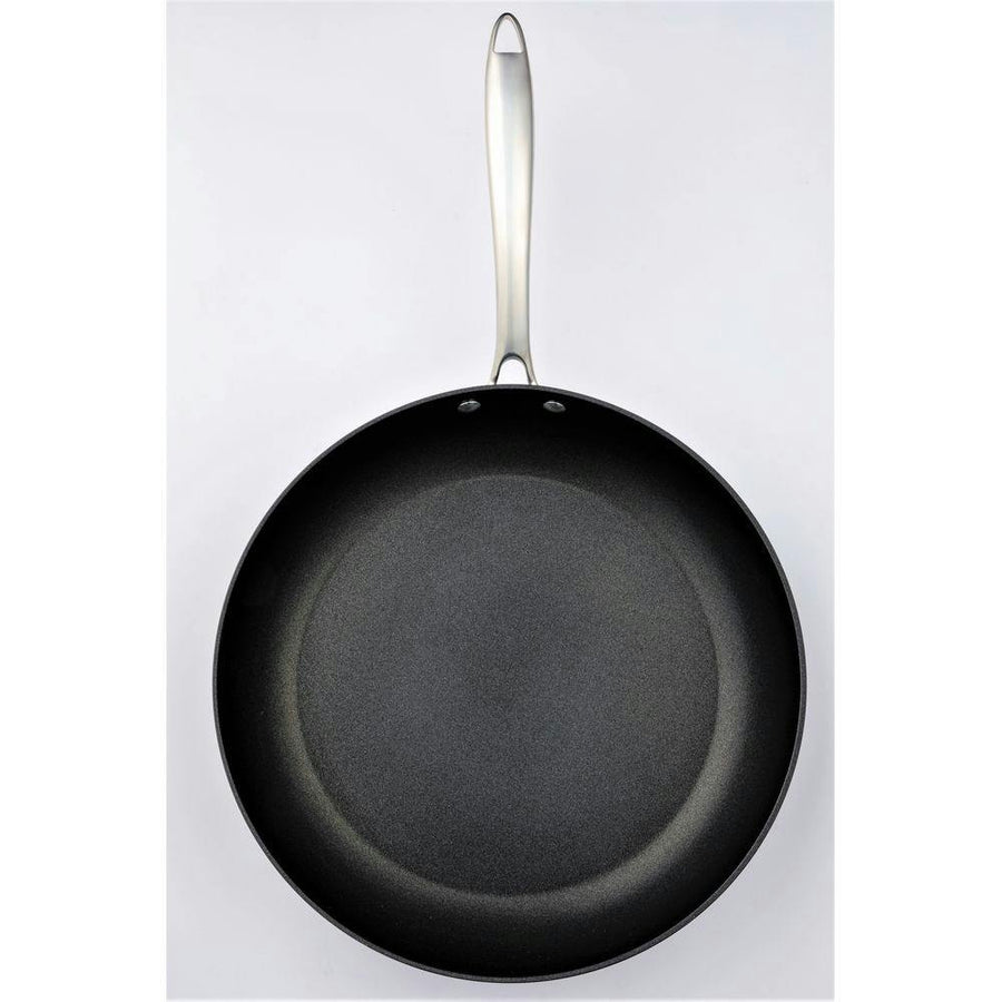 Non-stick large frying pan 32cm