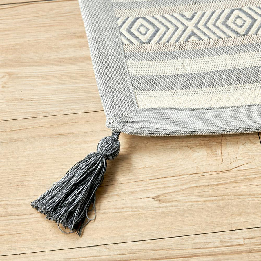 Indian cotton rug Arti 185 with a crisp texture