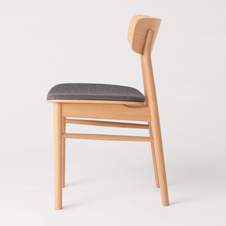 Round chair, fabric seat, oak, natural