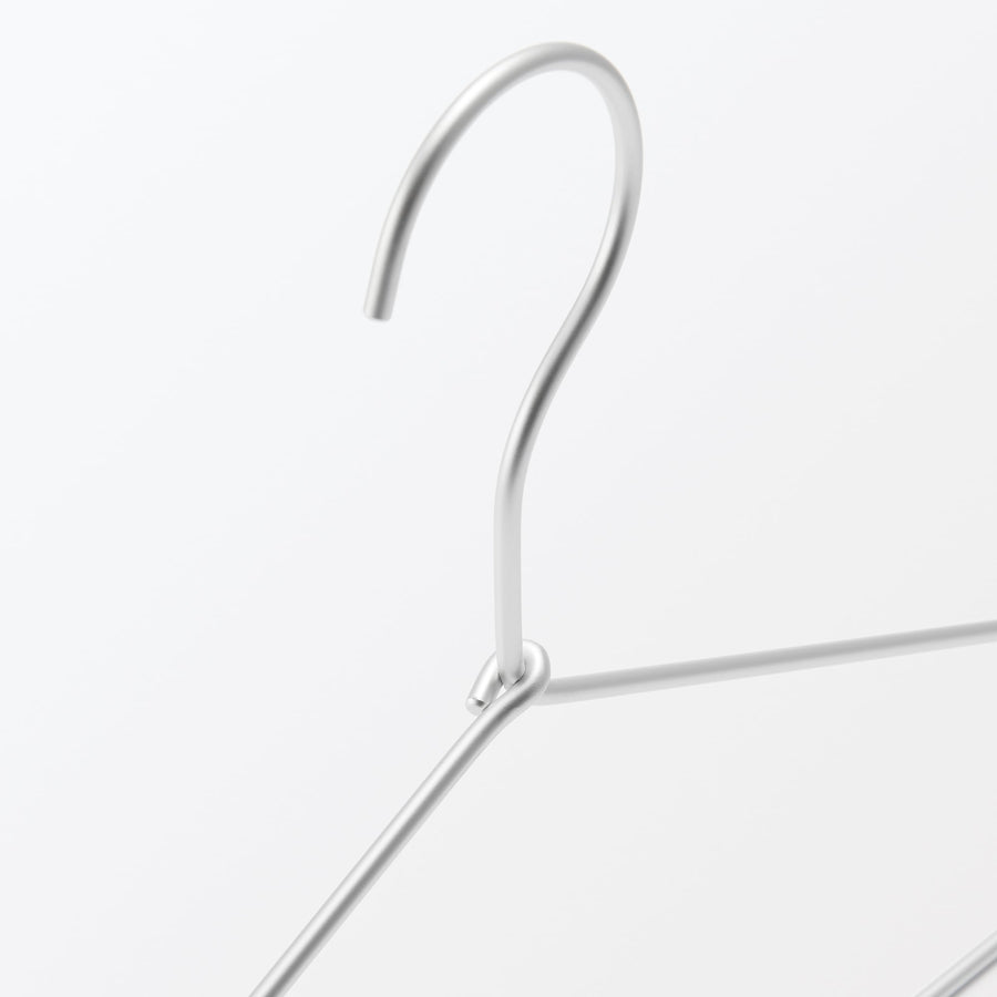 Aluminum laundry hanger