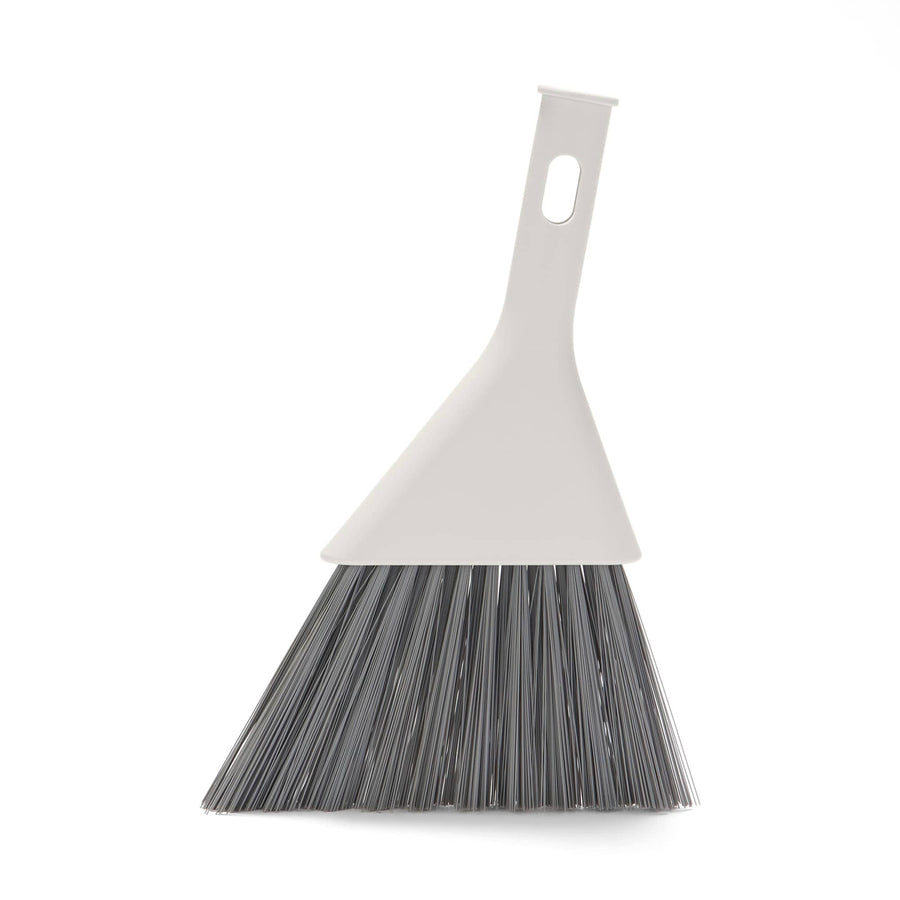 Outdoor broom with replaceable head