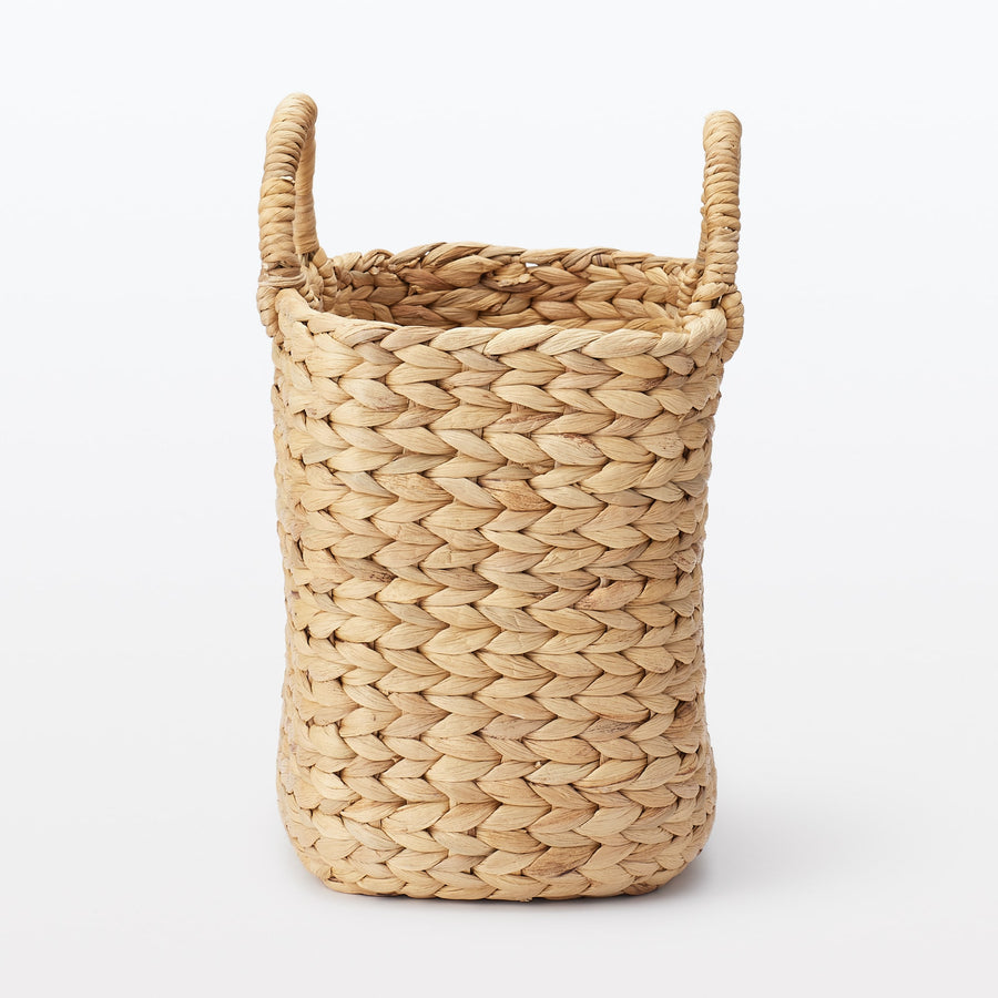 Water hyacinth large oval basket with handle