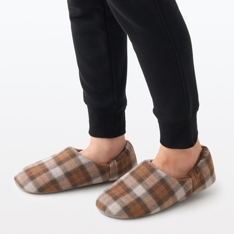 Cotton flannel room shoes