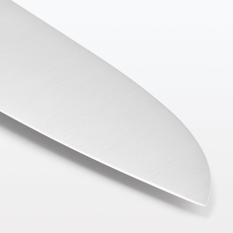 Santoku knife that is easy to hold and cut with