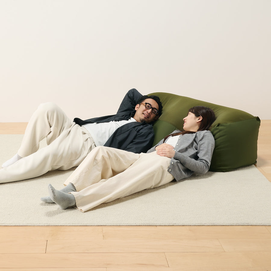 Body-fitting sofa, rectangular, body