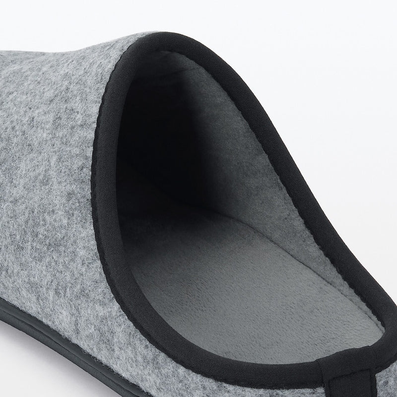 Comfortable slippers made from recycled polyester, grey