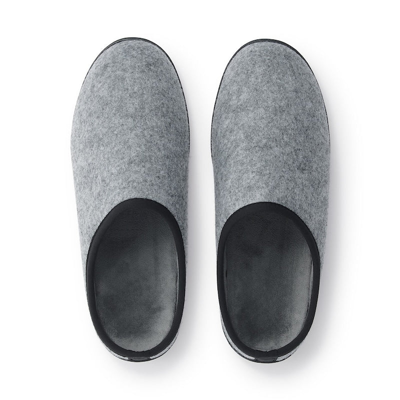 Comfortable slippers made from recycled polyester, grey