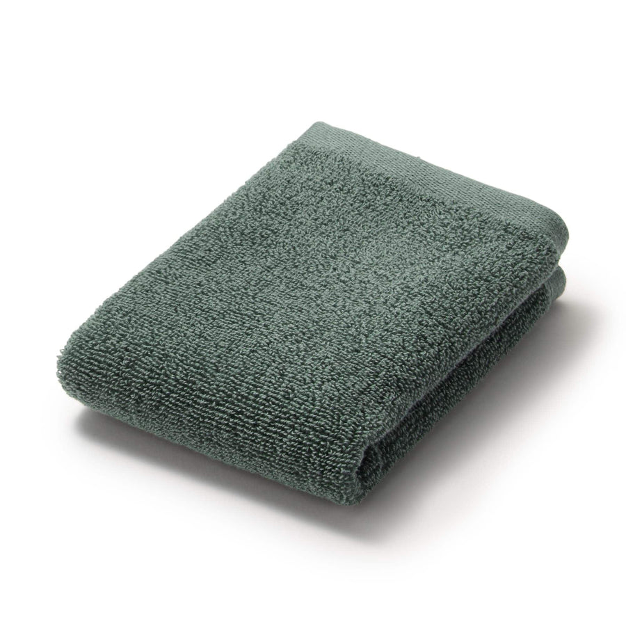 Fluffy pile hand towel with loop