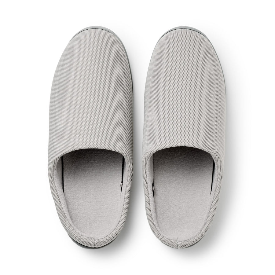 Comfortable slippers made from recycled polyester