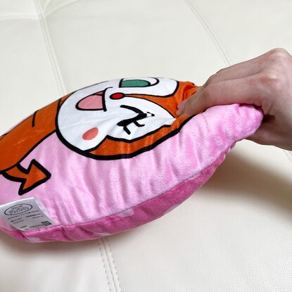 Dokin-chan die-cut cushion