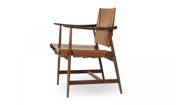 BM1106 Huntsman Chair, Walnut with Oil Finish and Cognac Brass