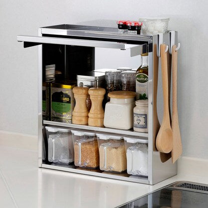 Stainless steel spice rack with 4 condiment pots