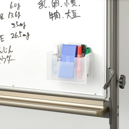 Magnetic pen stand