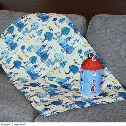 Blanket with pouch Moomin House (Moomin)