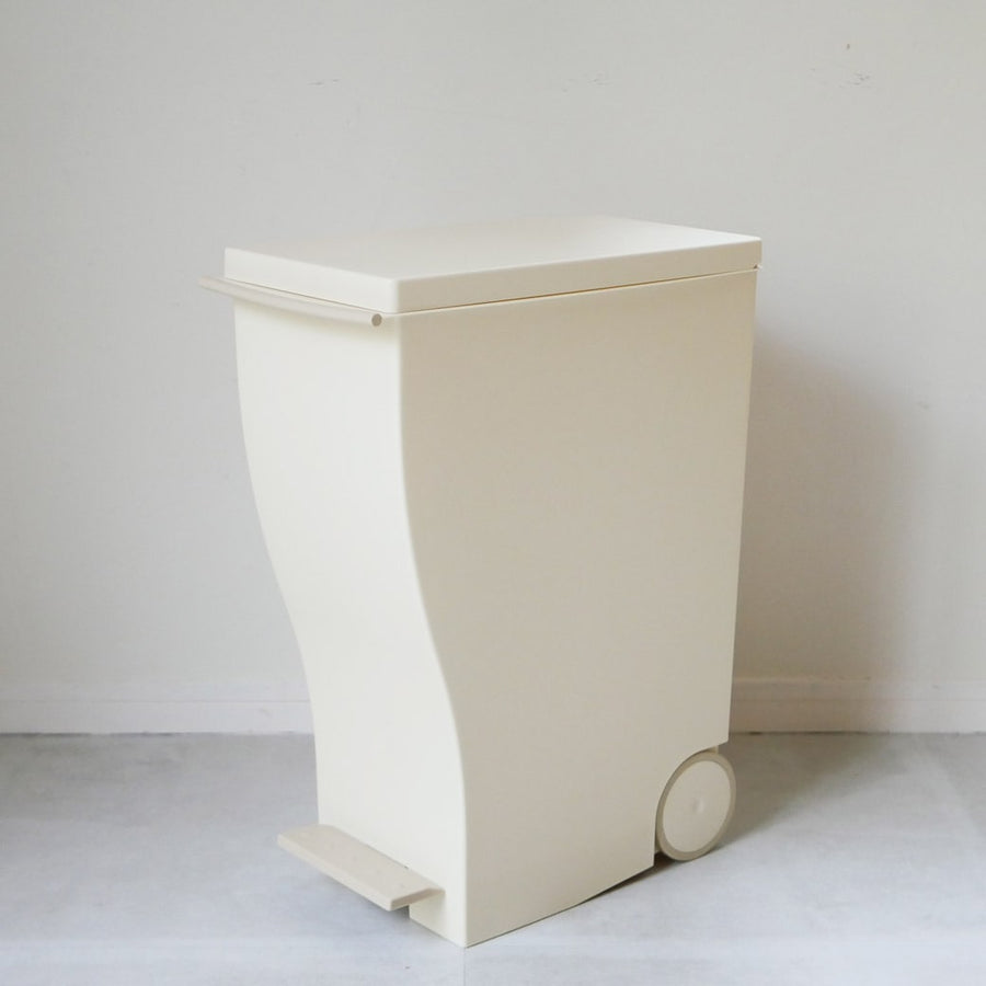 kcud #30 A Beige