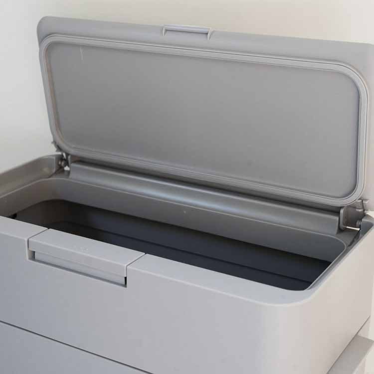 Seals 9.5 Airtight Dustbin, Gray