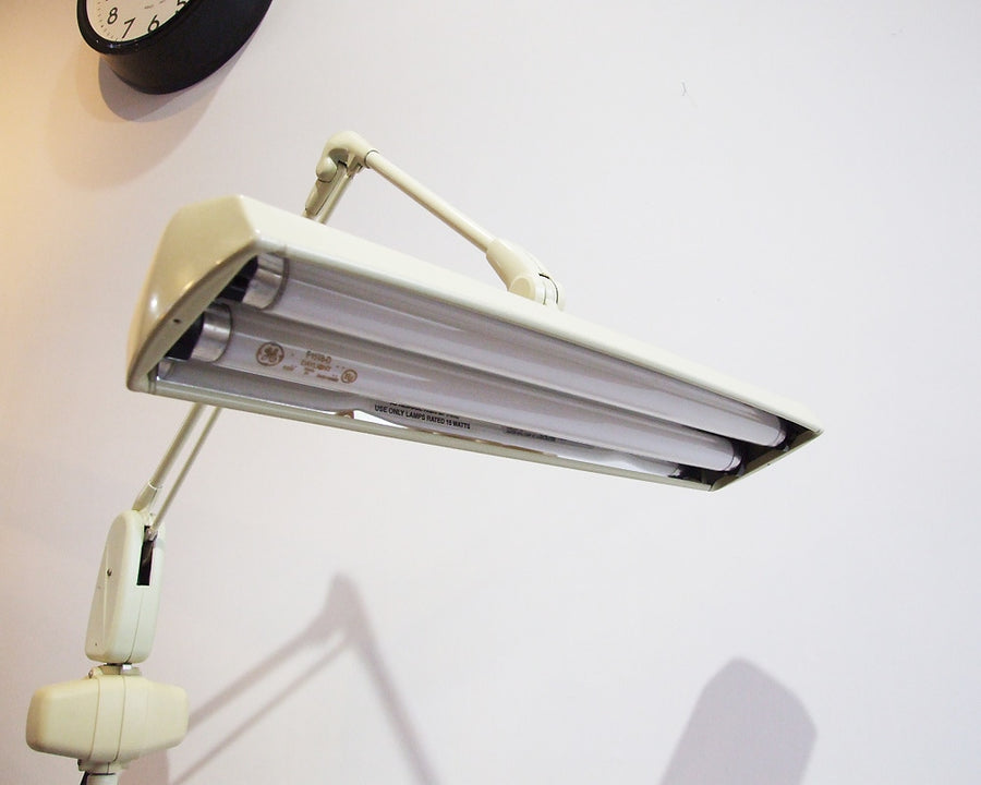 2224 Floor Light