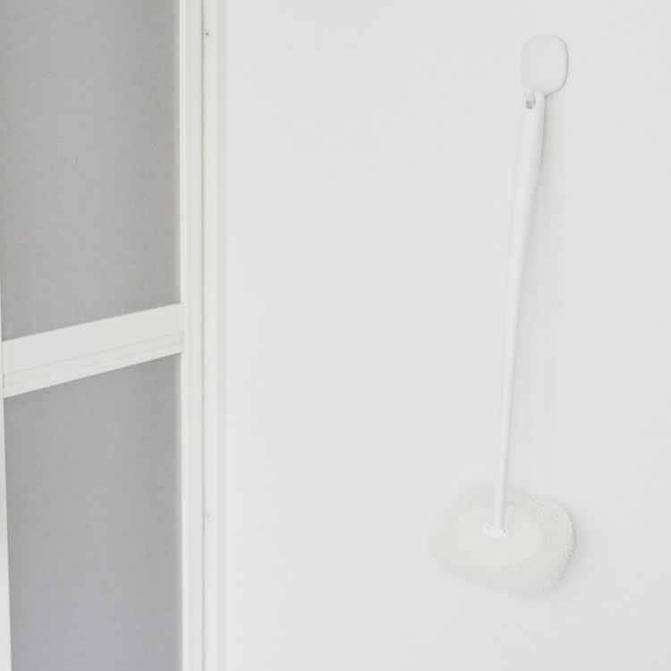 Bathroom magnetic hook, white