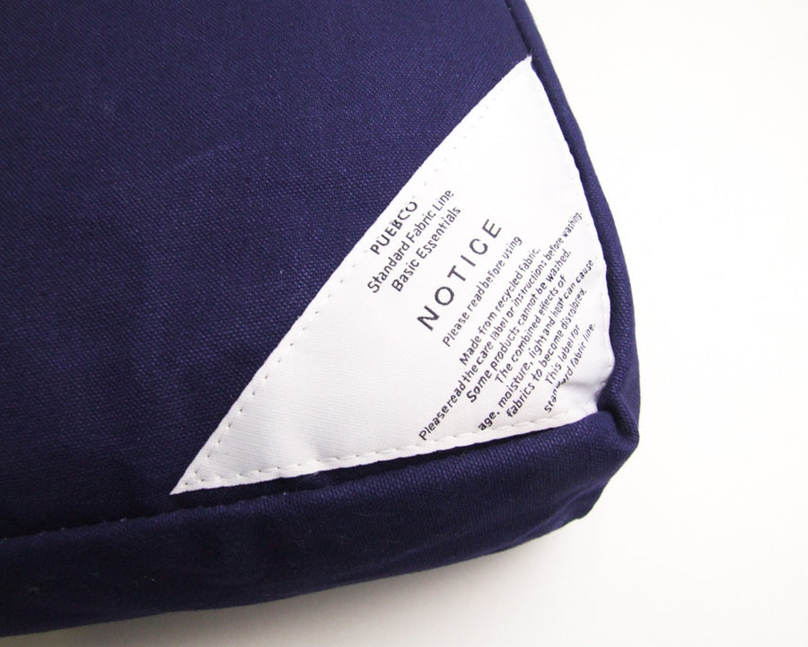 BLOCK CUSHION