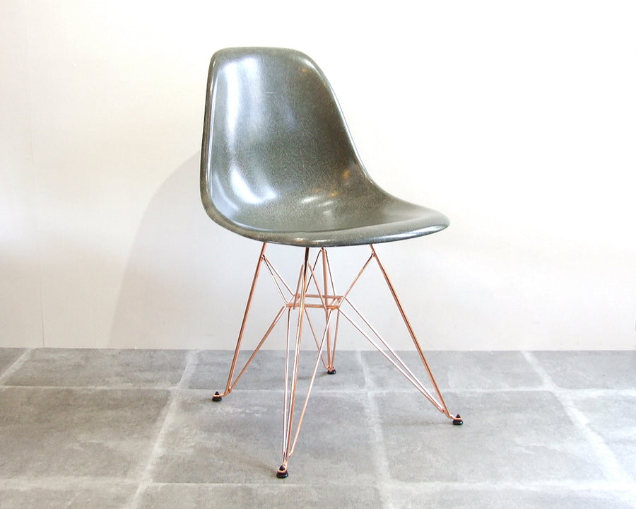 GS Fiberglass Side Shell Eiffel Chair by Modernica モダニカ製