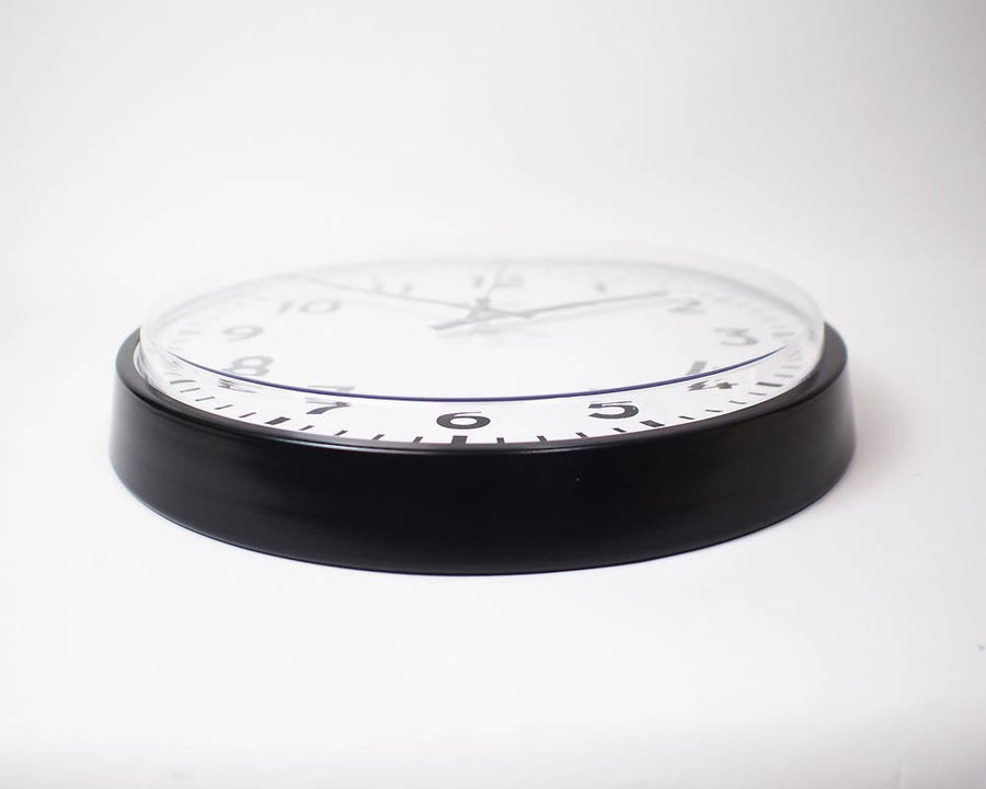 E.A. COMBS WALL CLOCK Arabic-A E.A. 数字指標A