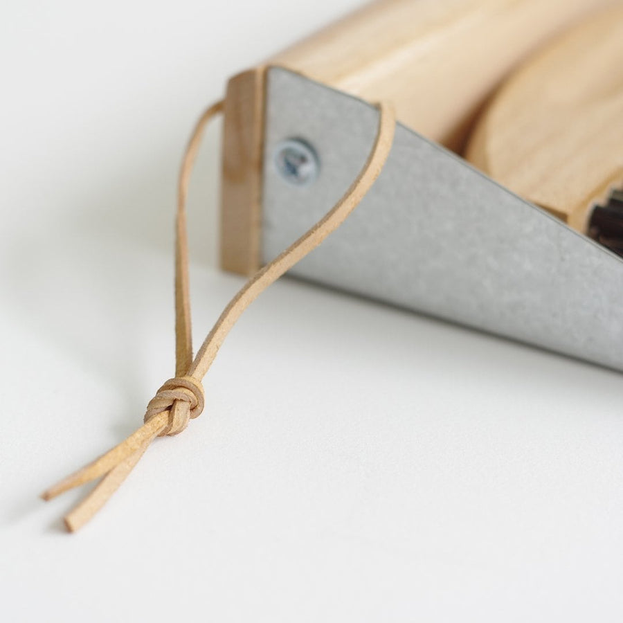 table brush set