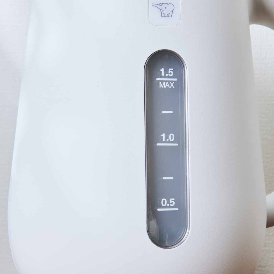 電気ケトル 1.5L