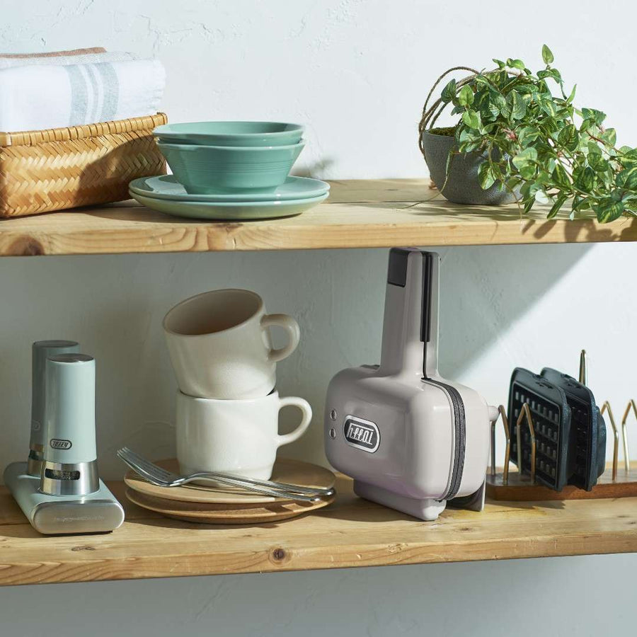 Half Hot Sandwich Maker with Interchangeable Plates