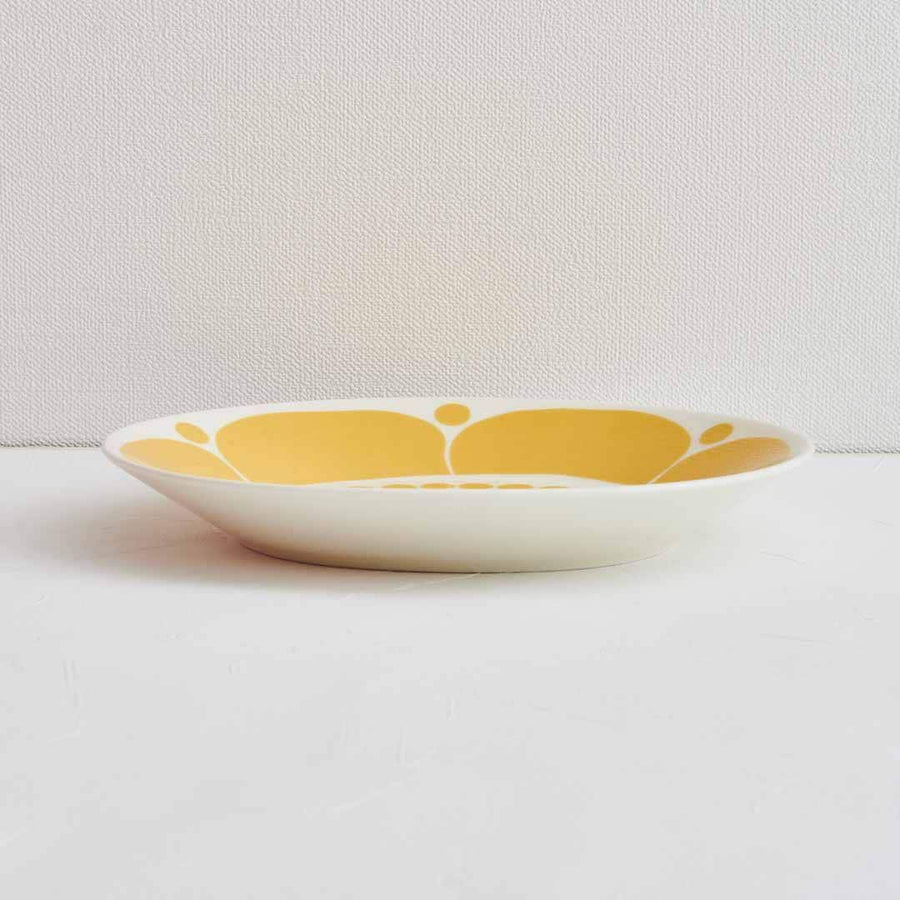 スンヌンタイ オーバルプレート 25cm イエロー