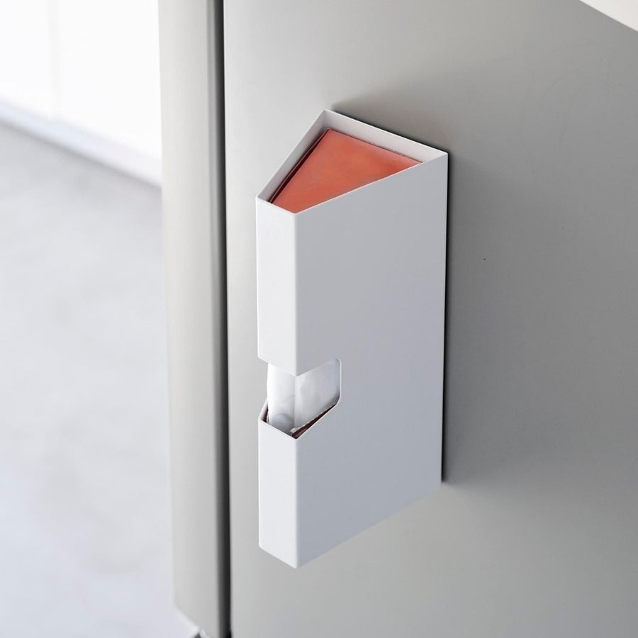 Tower Magnet Plastic Bag Case
