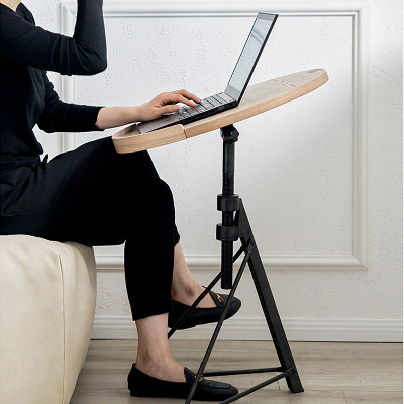 Adjustable angle round table