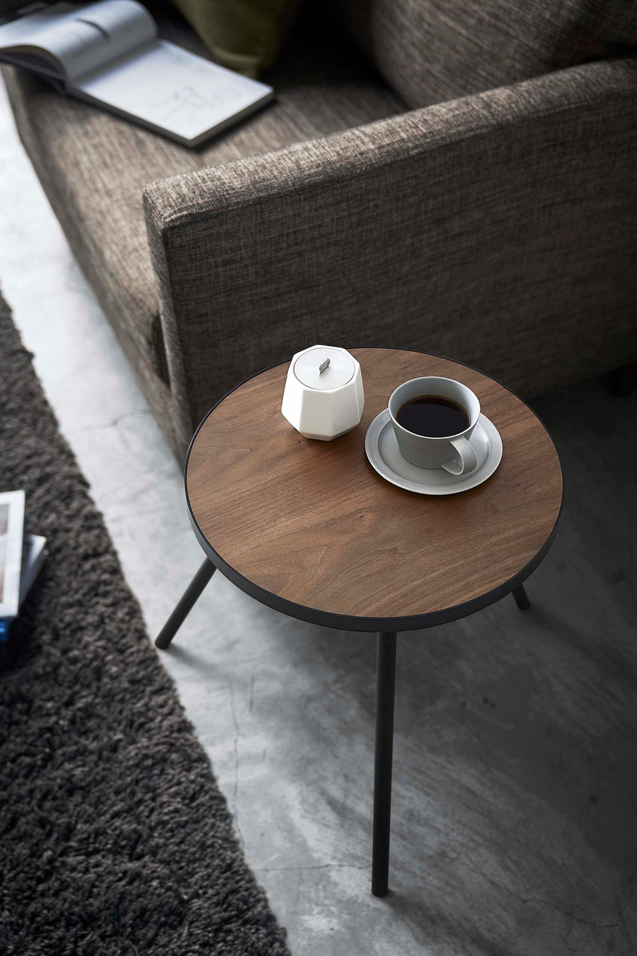 tower side table, round, black