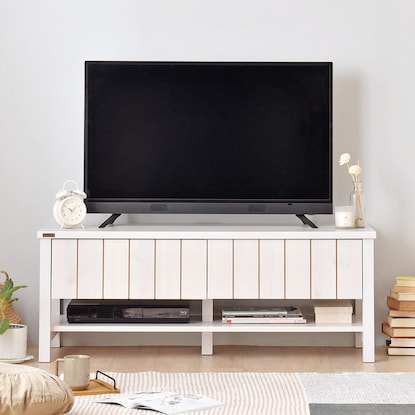 Natural wood TV stand with a natural feel (lowboard width 118cm WH)