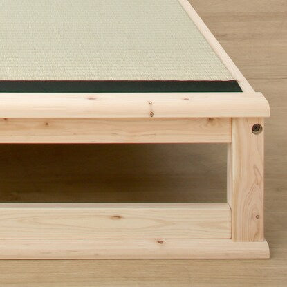 Double shelf Hinoki igusa bed frame (with power outlet)