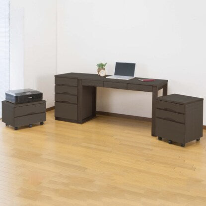 A natural wood desk with beautiful grain of ash veneer, depth 45cm (width 120cm, dark brown)