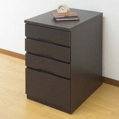 A 4-drawer natural wood cabinet with beautiful grain made of ash veneer (depth 59cm, dark brown)