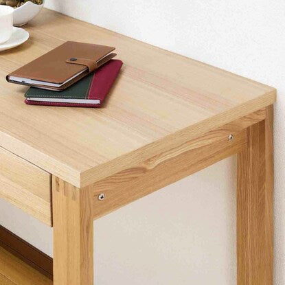 A natural wood desk with beautiful grain of ash veneer, depth 45cm (width 120cm light brown)