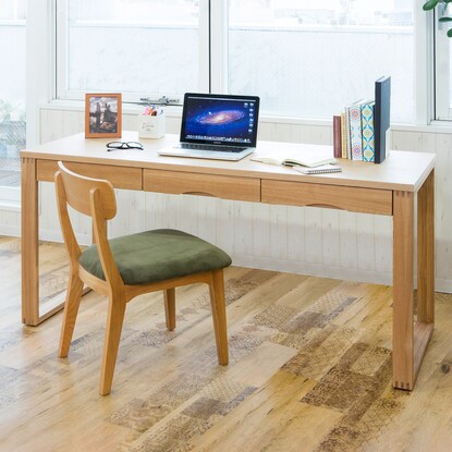 A natural wood desk with beautiful grain of ash veneer, depth 45cm (width 150cm light brown)