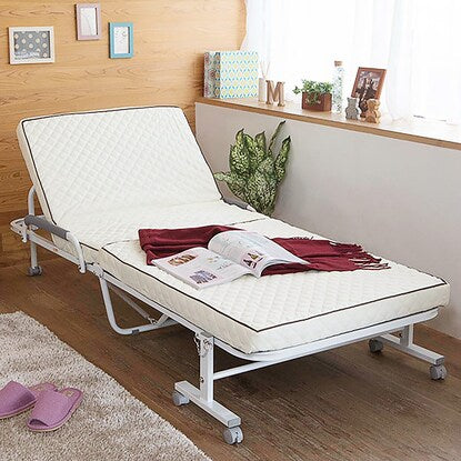 Compact semi-short single folding bed (width 84 x depth 190 cm WH)