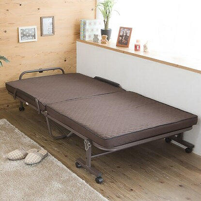 Compact short single folding bed (width 98 x depth 190 cm BR)