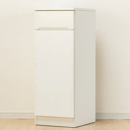 Slim counter (width 35cm) with doors that can be set in any direction